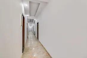 OYO 78772 Ay Hotel - Image 3