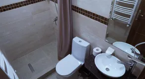 Archil and Nino Gigauri Guest House - Image 2