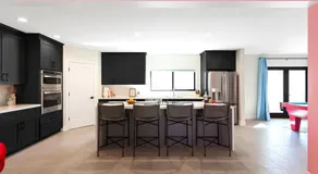 Róse Retreat w/ Coach House-2 Homes-IG Worthy - Image 3