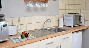 1 Bed in Bradford-on-Avon 40427 - Image 4