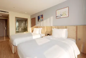 Hùng Vương Hotel - Image 2