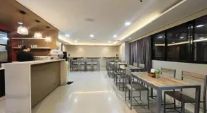 Travelbee Business Inn - Image 2