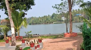 The J House Holiday Home - Image 4