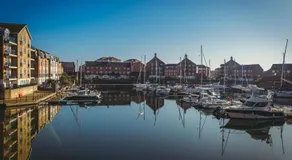 Waters Edge - stylish marina retreat - Image 5