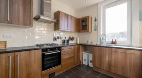 Barnton Grove Getaway - Image 3
