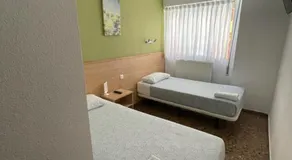 Hostal Milmarcos - Image 2