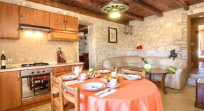 Charming villa Eleonora with pool near Pula - Image 3