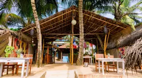 Golden Surfer Beach Hotel - Image 3