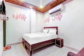 Hotel O by OYO International Guest House - Image 1