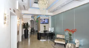 Yonge Suites Apart Hotel - Image 5