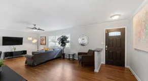 Der Atlanta Chill Spot 5 BDR bietet Platz für 14 Personen und einen privaten Pool - Image 5