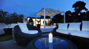 Feel Good Penthouse With Jacuzzi - Image 4