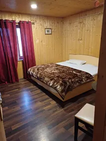 Hotel Haven Posh - Image 2