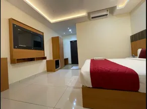 Hotel Deepakam Inn - Image 3