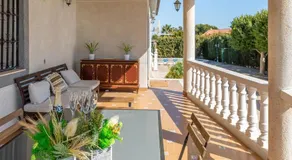 Fidalsa White House Complex - Image 2