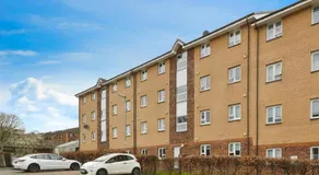 Stylish City Apartment with Free Parking near Town - Image 4