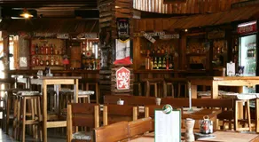 Guest House Meat Heads Pub - Image 3