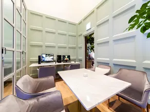 Grand Hillstone Hotel - Image 4