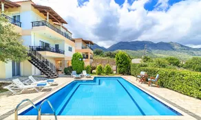 Mare Blue Villas Heated Pool - Image 5