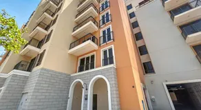 La Mer Le Pont 1 Bedroom Beachside Apartment - Image 5