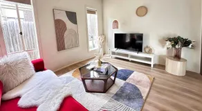 Newly Beauty 4-Bedroom Family Home in Truganina - Image 2
