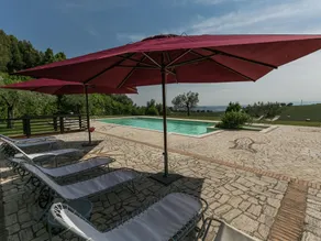 Luxury, modern apartment with pool and stunning views, 1 hour from Rome - Image 2