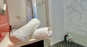 appartement T4,climatisé,3chambres,8 personnes, Narbonne,Montpellier, Cap d'Agde - Image 4