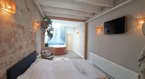 Waterval Wellness-suite met Sauna! - Image 2