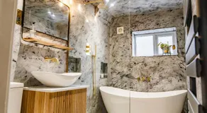 Benyon Street Townhouse - Image 2