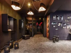 Love Hotel Avec Nuit Insolite au Dandy et Jacuzzi privatise - Image 5