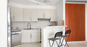 Silkhaus Vacation Homes Modern Studio in Central Park Tower DIFC - Image 4