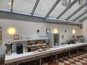 Hotel Claris - Image 2