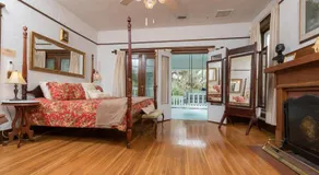 Herlong Mansion Bed & Breakfast - Image 2