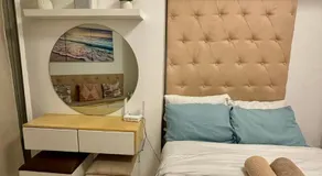 22nd-Floor Spacious Studio with Sunrise & Pool Views, Hi-Speed WiFi & Working Space, Netflix, Disney, Kitchen, Wide Balcony - Image 4