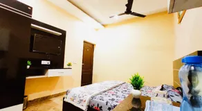 HOTEL CROWN ESTATE - Feel Comfort - Image 2