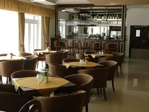 Hotel Auto Jas - Image 5