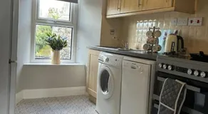 No 12 Bridge Street - Town Centre Apartment - Image 4