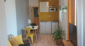 Studio neuf dans propriété au bord de la mer - Image 1