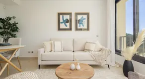 Beautiful modern holiday apartment - Image 2