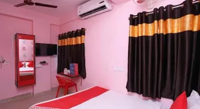 Star Hospitality - Image 2