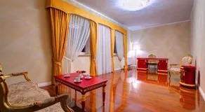 Hotel Holiday Park - Image 2