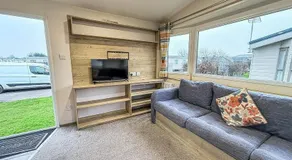Superb Caravan At Dovercourt Park, Sleeps 8 Ref 44202C - Image 2