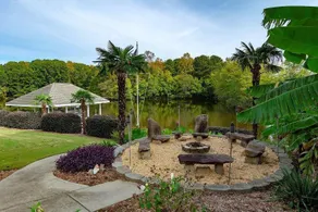 The Lakeside Resort - Image 3