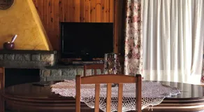 Agradable casa con chimenea interior - Image 3