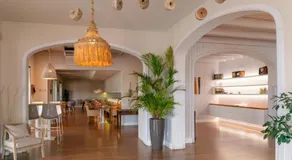 Llaut Boutique Hotel - Image 4