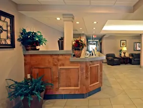 Paola Inn and Suites - Image 3