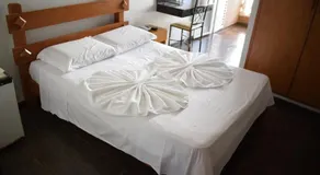 Diplomata Hotel - Image 2