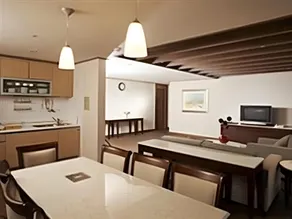 High1 Valley Condo - Image 5