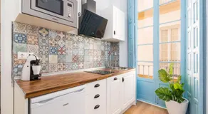 Suite Homes Apartamentos Plaza de la Merced - Image 4