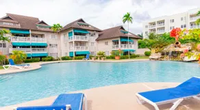 Seaport Paradise - Image 2